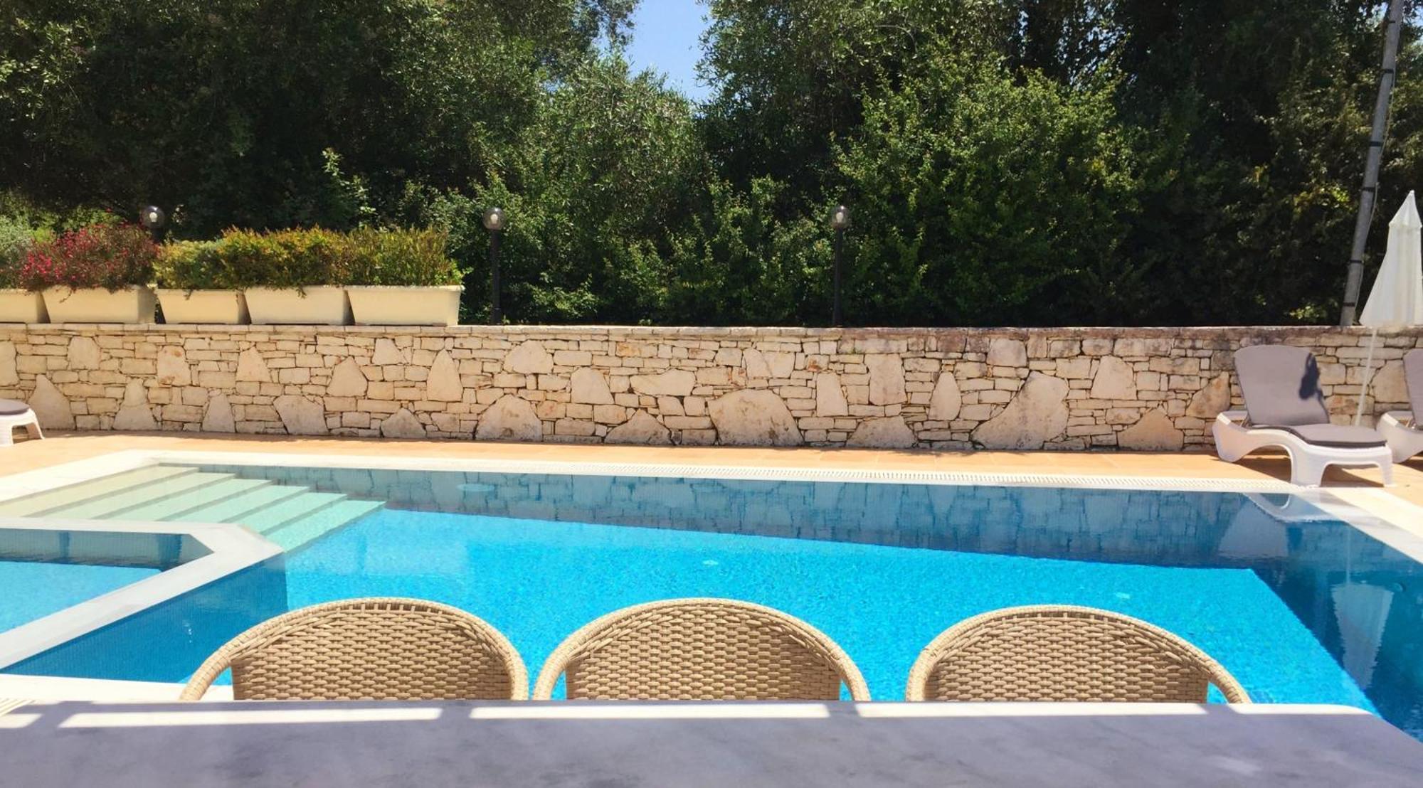 Villa Petrino - Central Flat Location Within Kassiopi. Sleeps 8 Eksteriør bilde