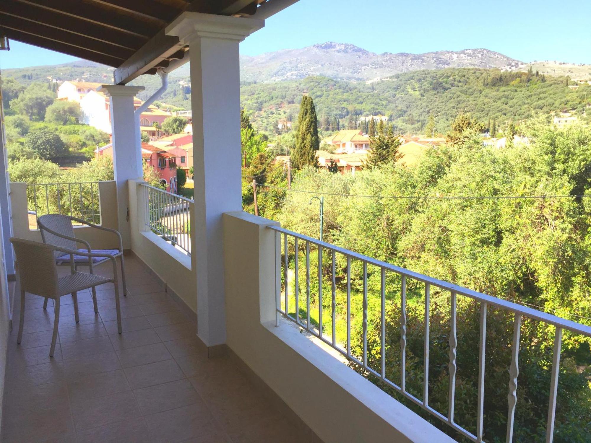 Villa Petrino - Central Flat Location Within Kassiopi. Sleeps 8 Eksteriør bilde